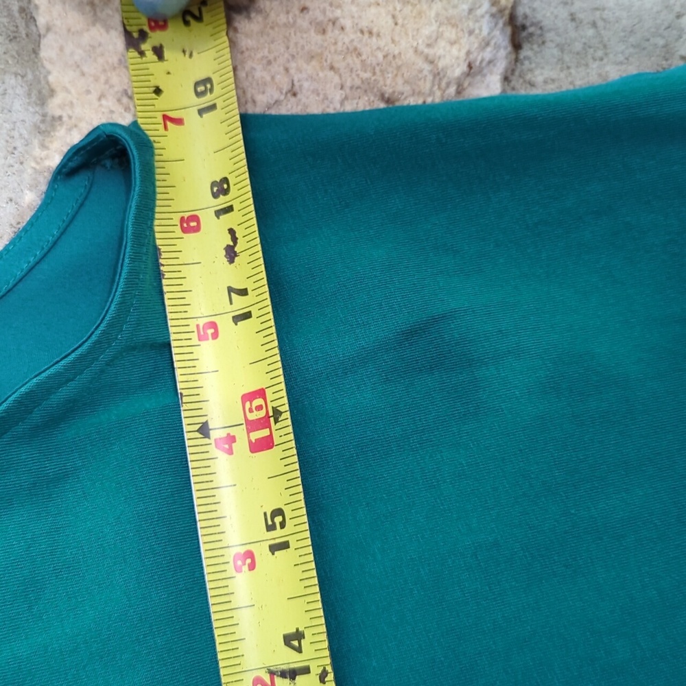 Ann Taylor green sleeveless blouse - Picture 8 of 8